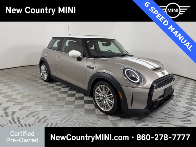 2023 MINI 3 Door S's photo