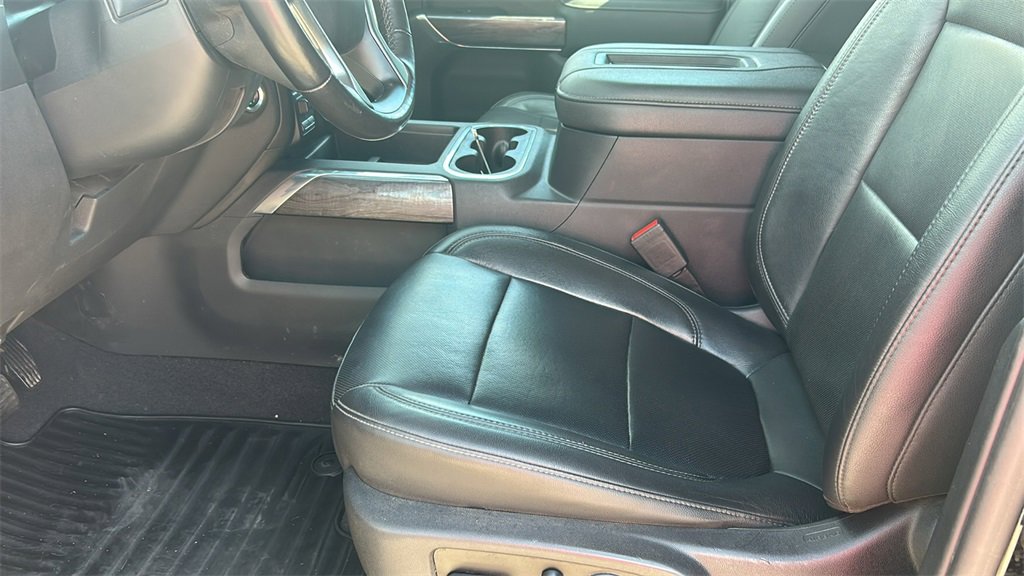 2019 Chevrolet Silverado 1500 LTZ photo 17