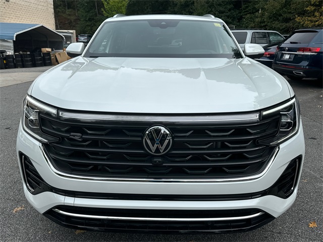 2025 Volkswagen Atlas Cross Sport SEL Premium R-Line photo 2