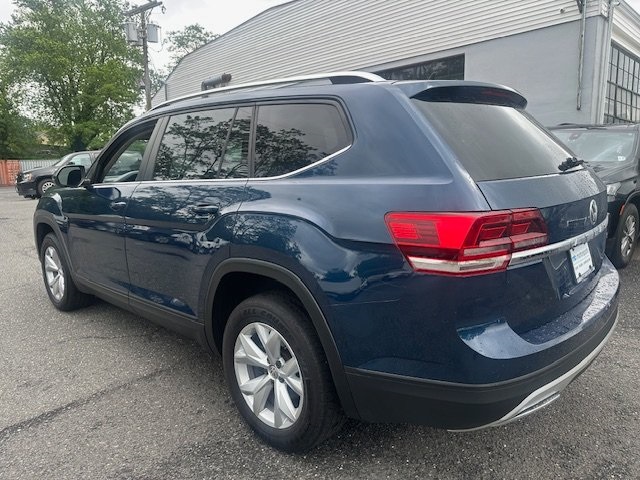 2018 Volkswagen Atlas V6 S photo 2