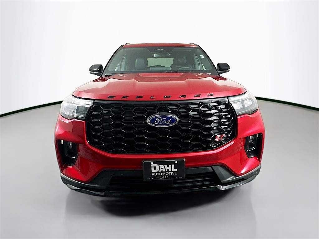 2025 Ford Explorer ST photo 2