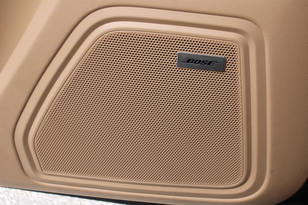 2024 Porsche Macan Base photo 19