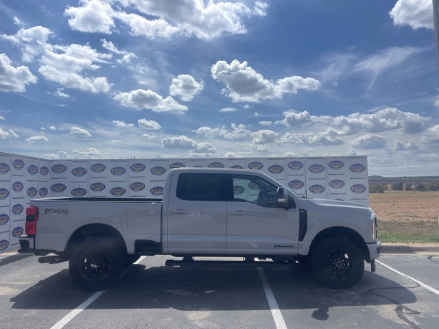 2026 Ford F-250 Super Duty Lariat's photo