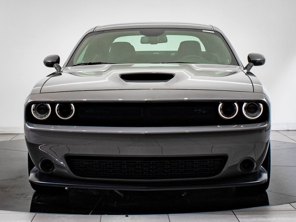 2023 Dodge Challenger R/T photo 2