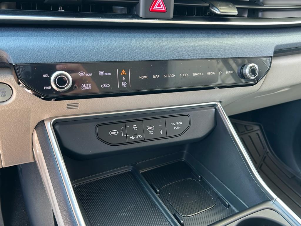2026 Kia Carnival EX photo 20