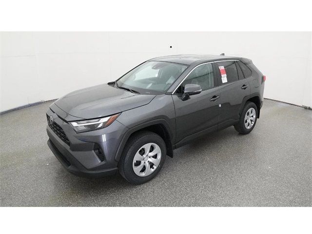 2025 Toyota RAV4 LE's photo