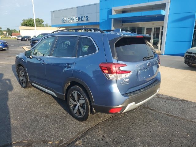 2020 Subaru Forester Touring photo 4
