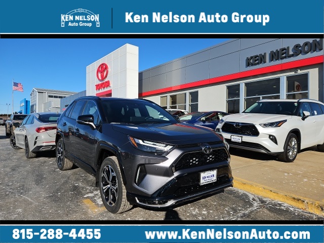 2025 Toyota RAV4 XSE's photo