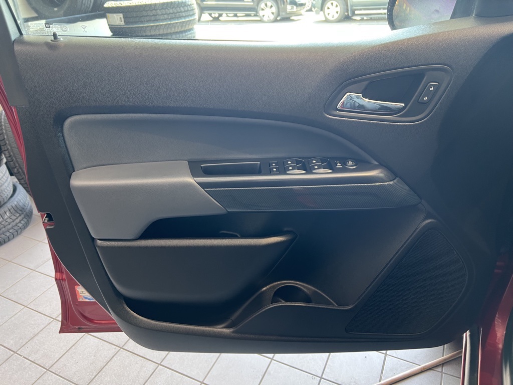 2021 Chevrolet Colorado Z71 photo 11