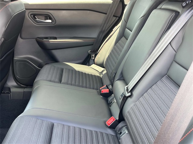 2026 Nissan Rogue SV photo 17