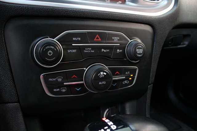 2019 Dodge Charger R/T photo 6