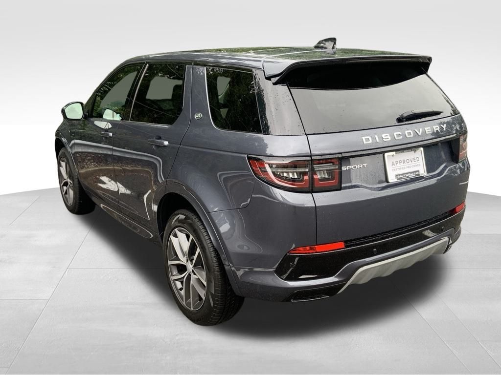 2025 Land Rover Discovery Sport S photo 5