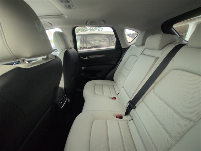 2025 Mazda CX-5 2.5 S Preferred photo 6