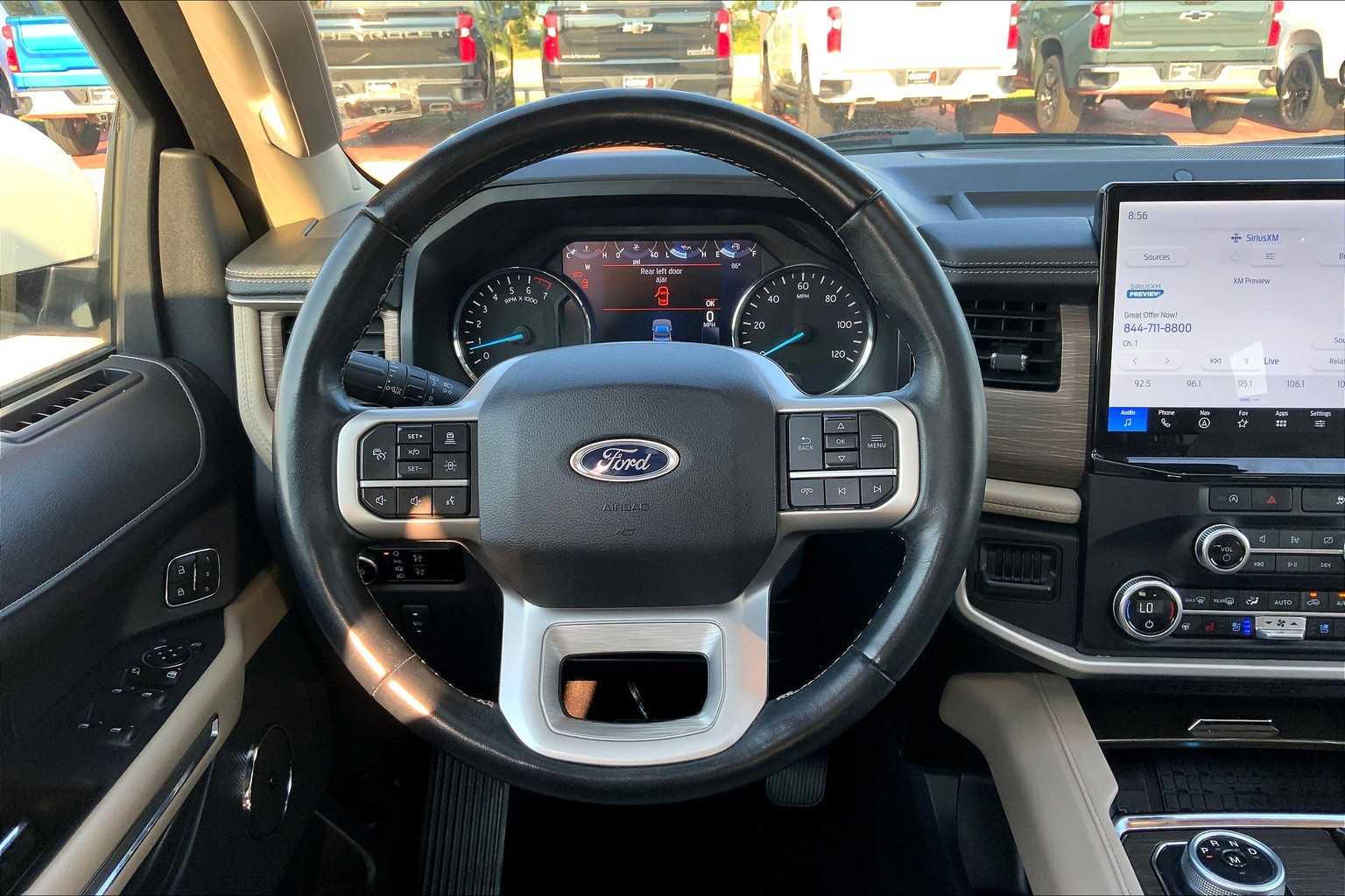 2023 Ford Expedition MAX Limited photo 5