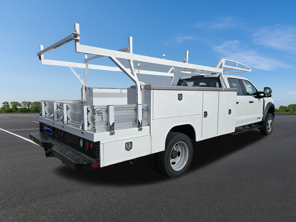 2024 Ford F-550 XL photo 3