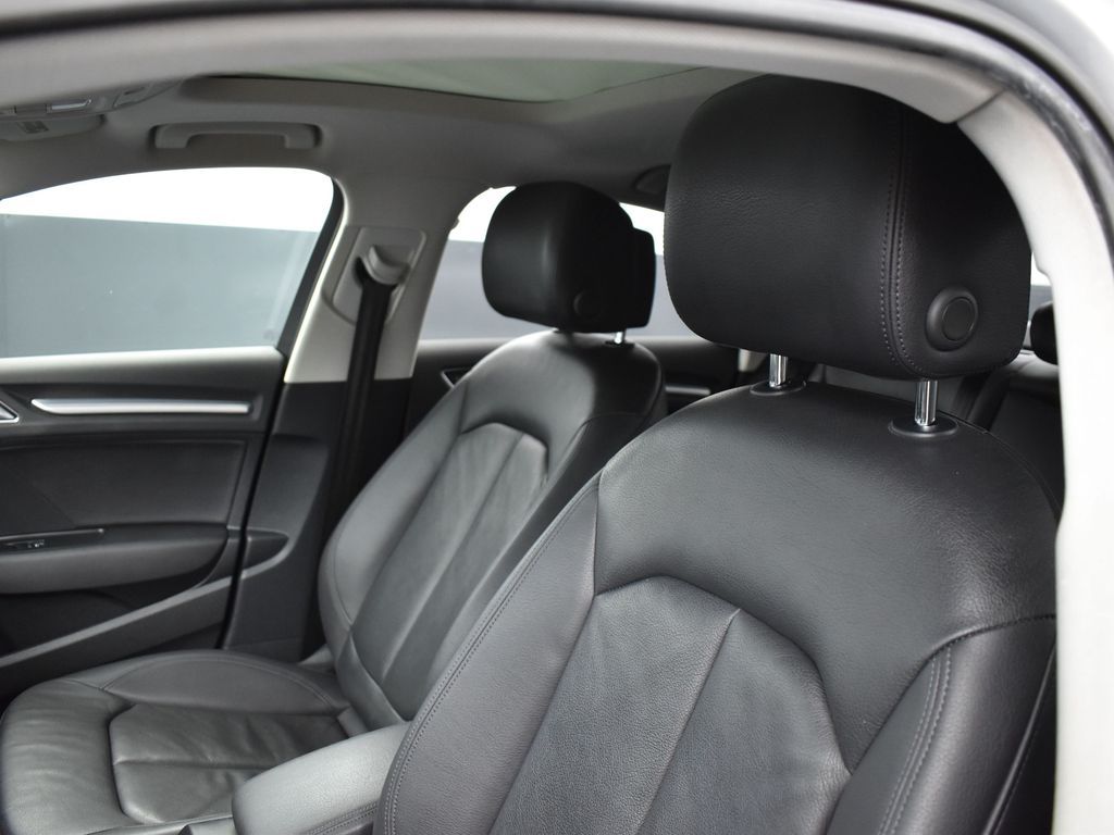 2015 Audi A3 1.8T Premium photo 11