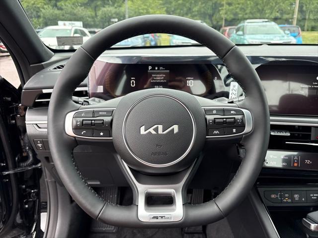 2026 Kia K5 GT-Line photo 6