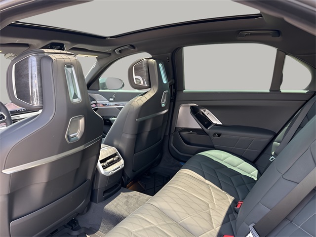 2025 Bmw 760i 760i xDrive photo 15