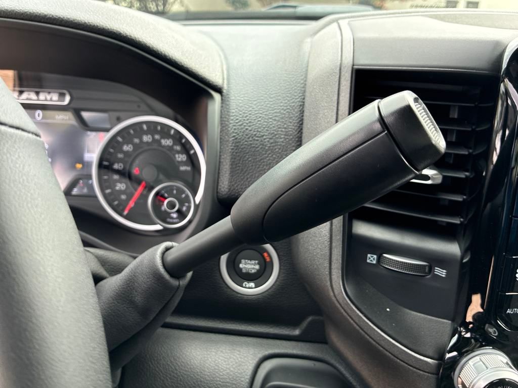 2025 Ram 2500 Tradesman photo 23