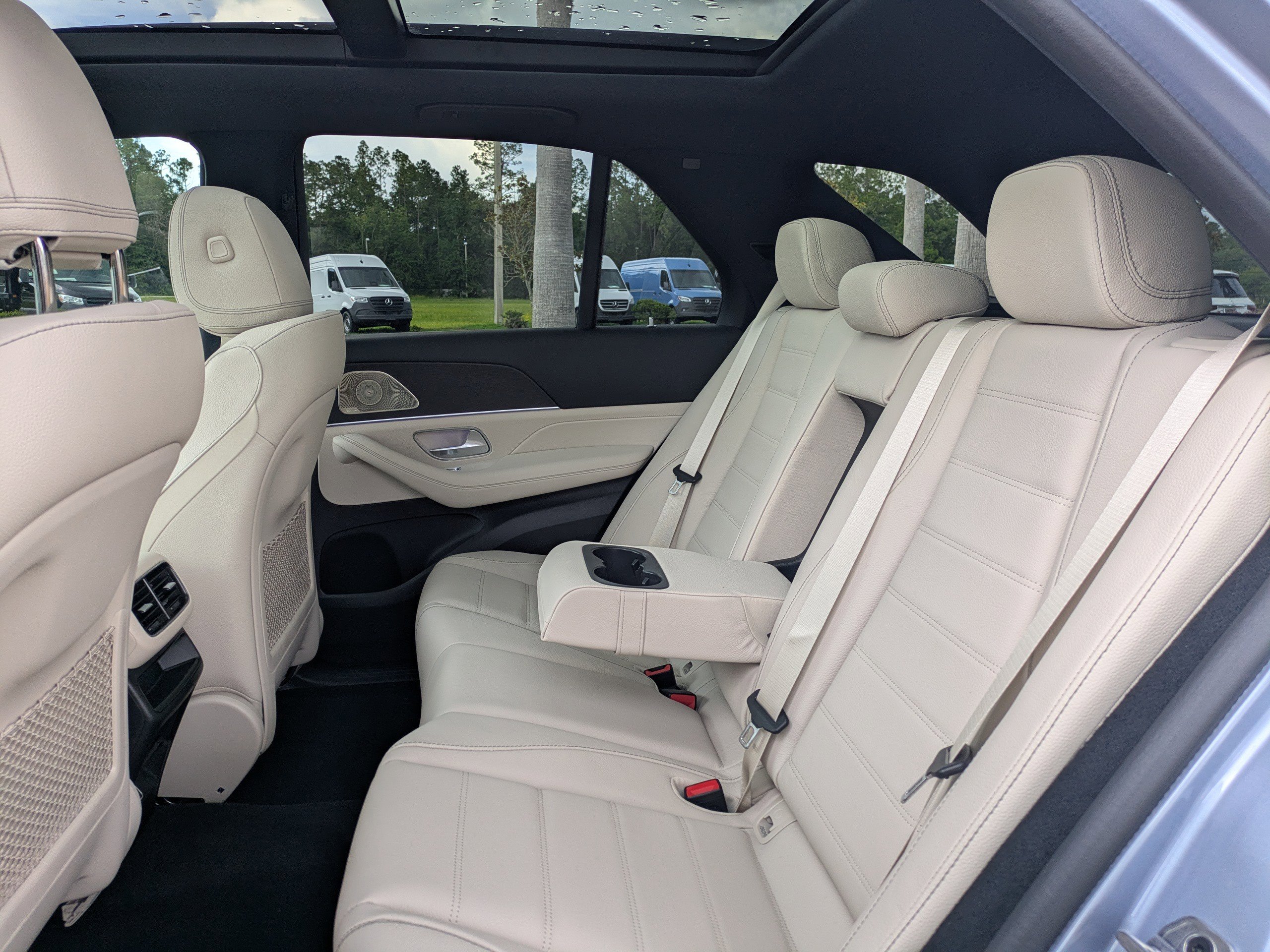 2025 Mercedes Benz GLE 350 4MATIC photo 13