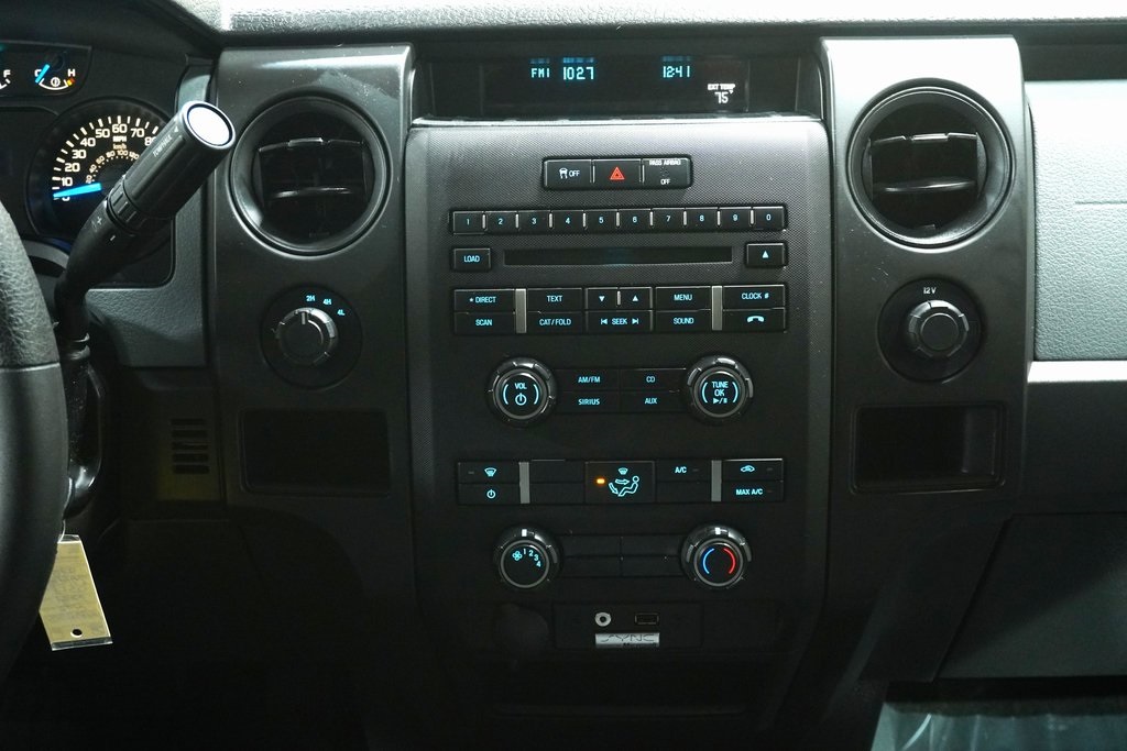 2014 Ford F-150 STX photo 14