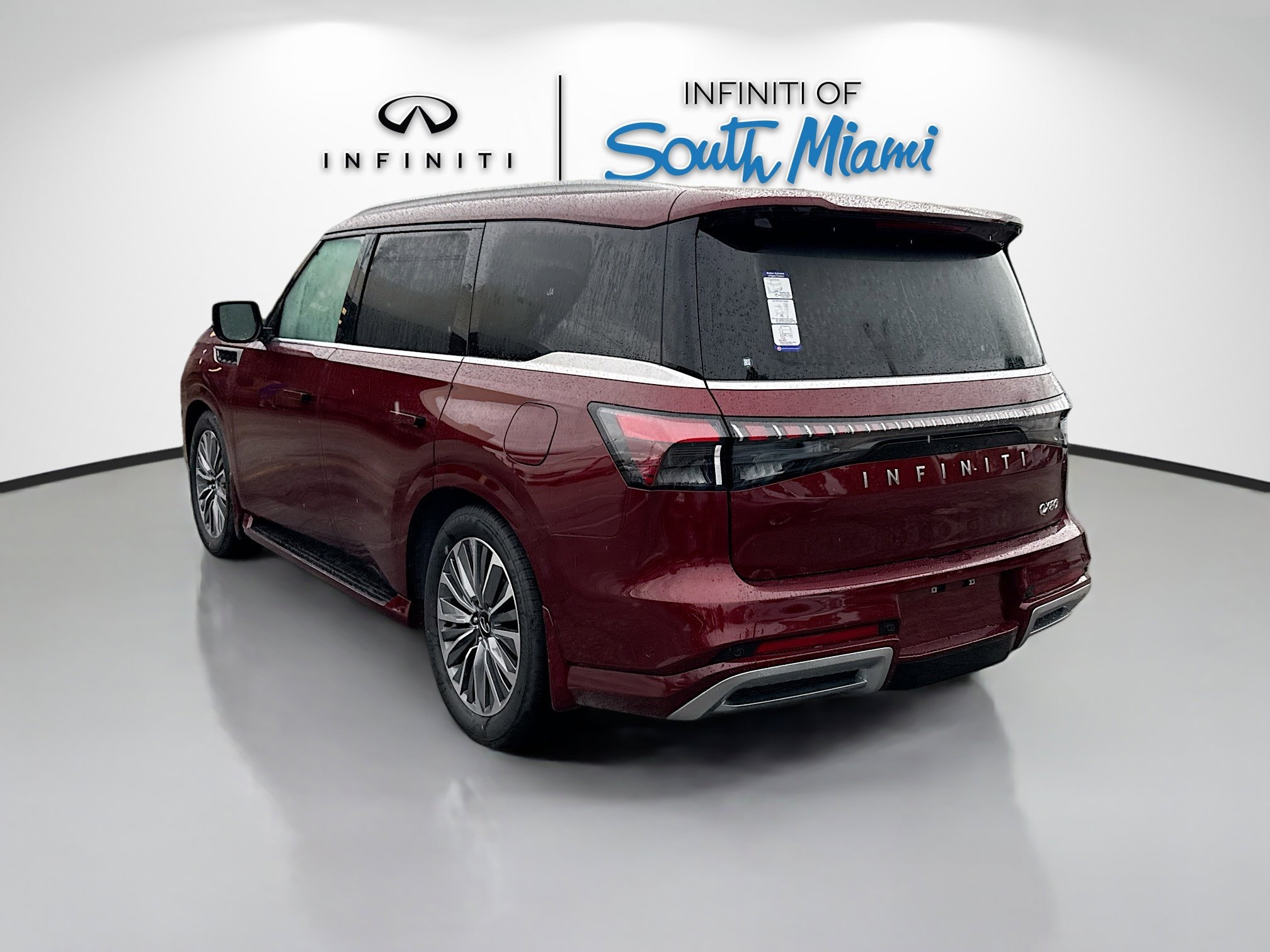 2026 Infiniti QX80 Luxe photo 4