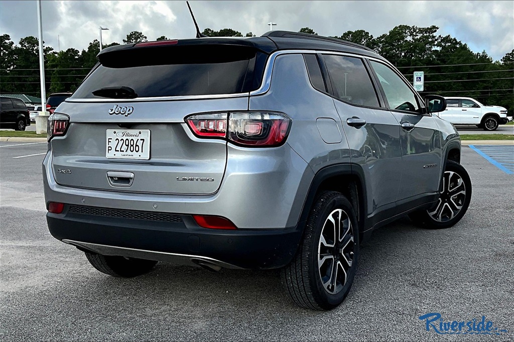 2023 Jeep Compass Limited photo 4