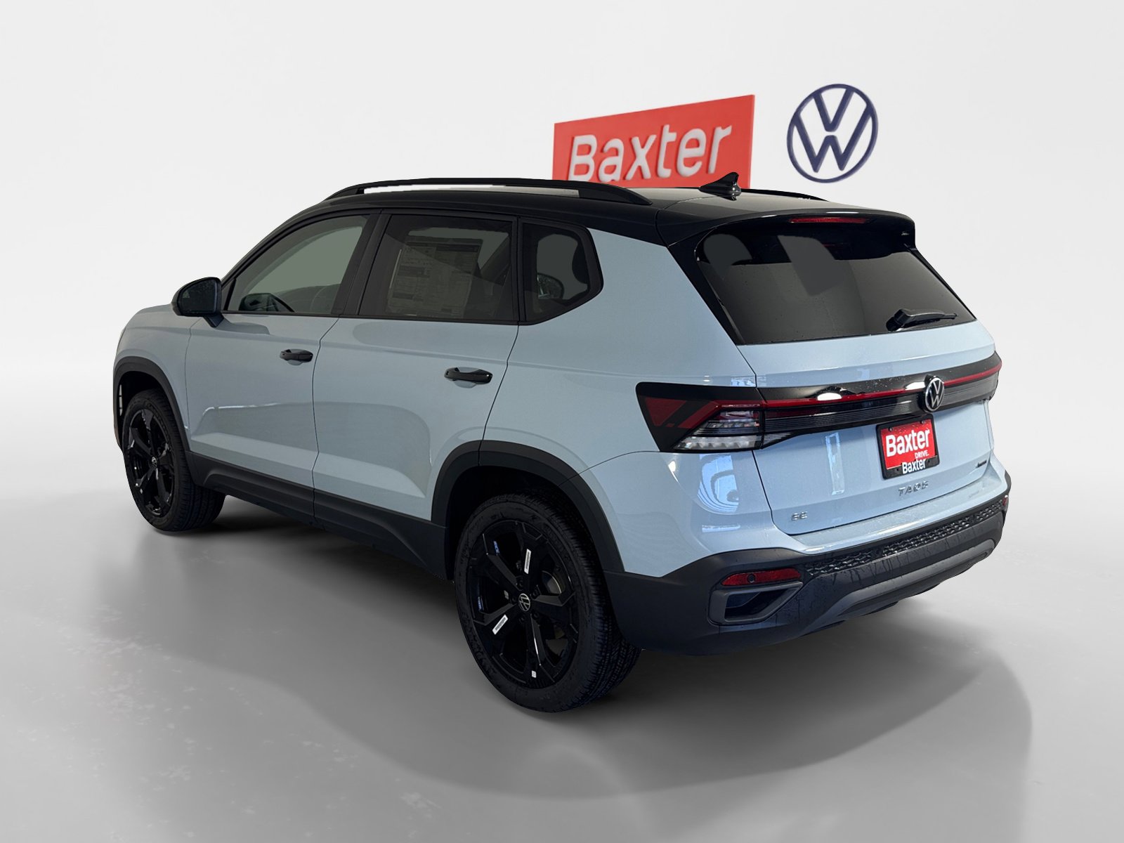 2025 Volkswagen Taos SE photo 3