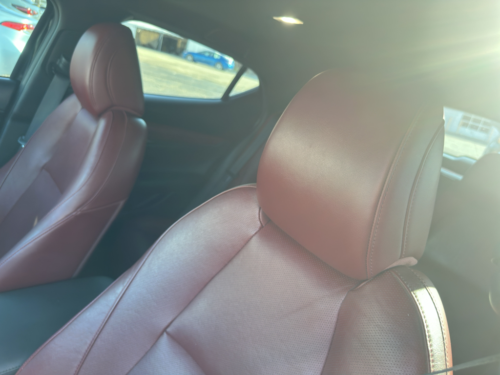 2020 Mazda Mazda3 Hatchback Premium photo 7