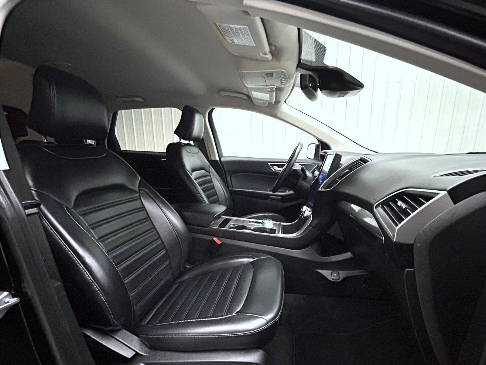 2024 Ford Edge SEL photo 15