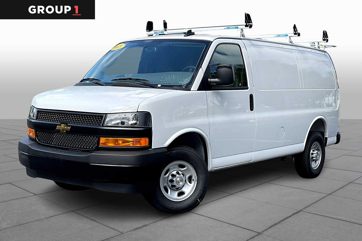 2025 Chevrolet Express Cargo Work Van's photo