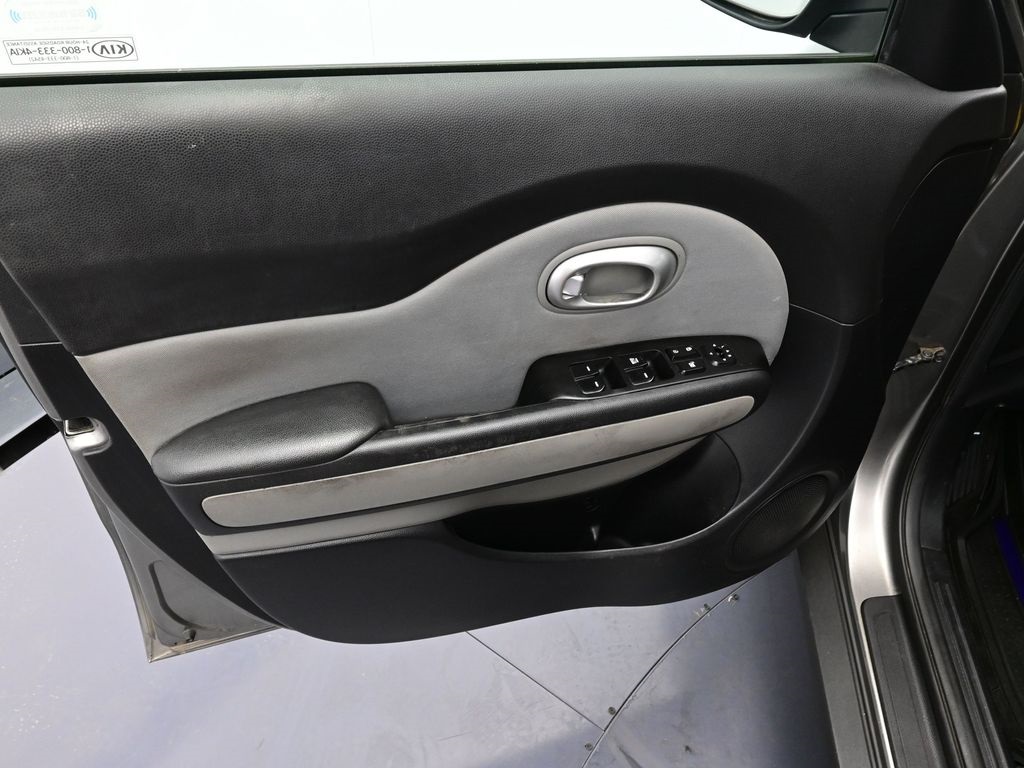 2016 Kia Soul Base photo 9