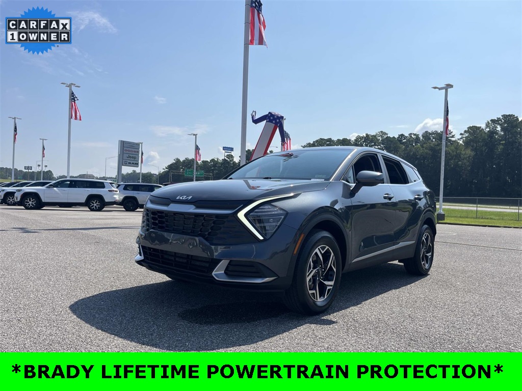 2024 Kia Sportage LX photo 2
