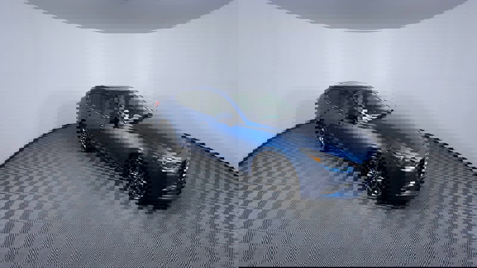 3MZBN1W36JM260707