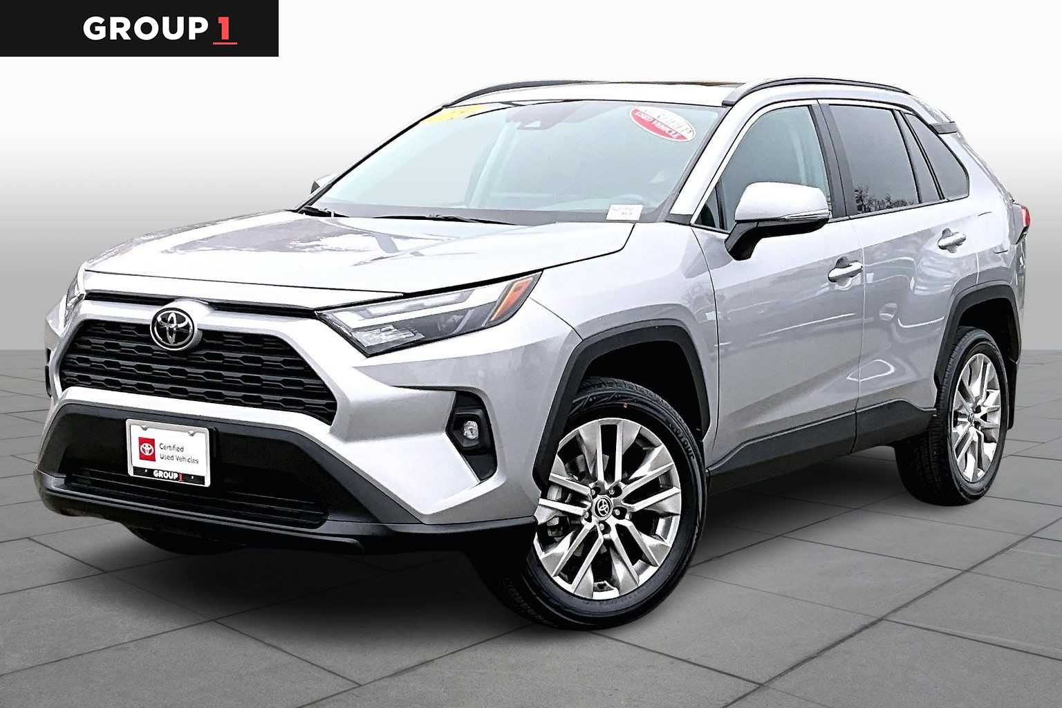 2023 Toyota RAV4 XLE Premium's photo