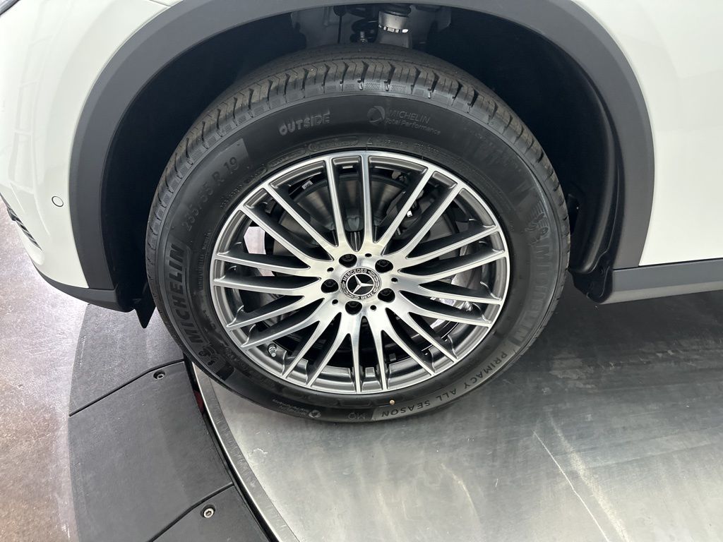 2026 Mercedes Benz GLC 300 4MATIC photo 31