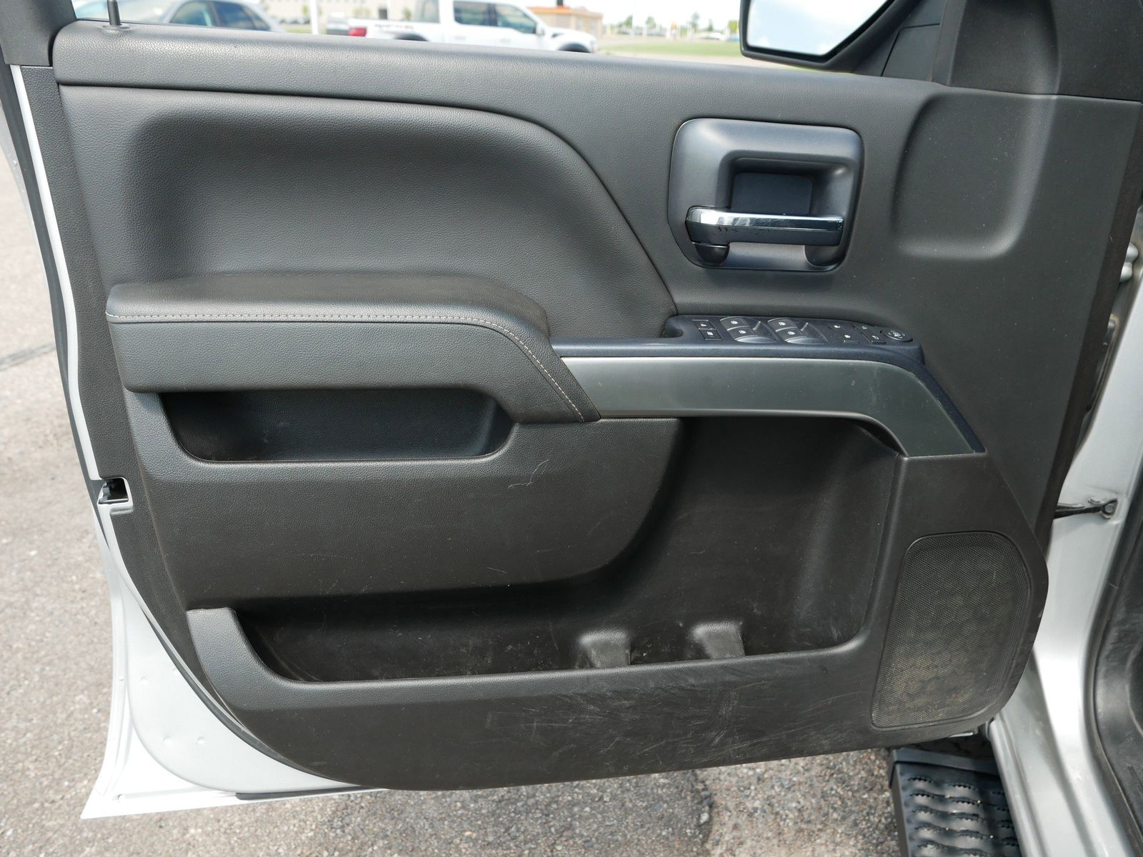 2019 Chevrolet Silverado 1500 LT photo 13