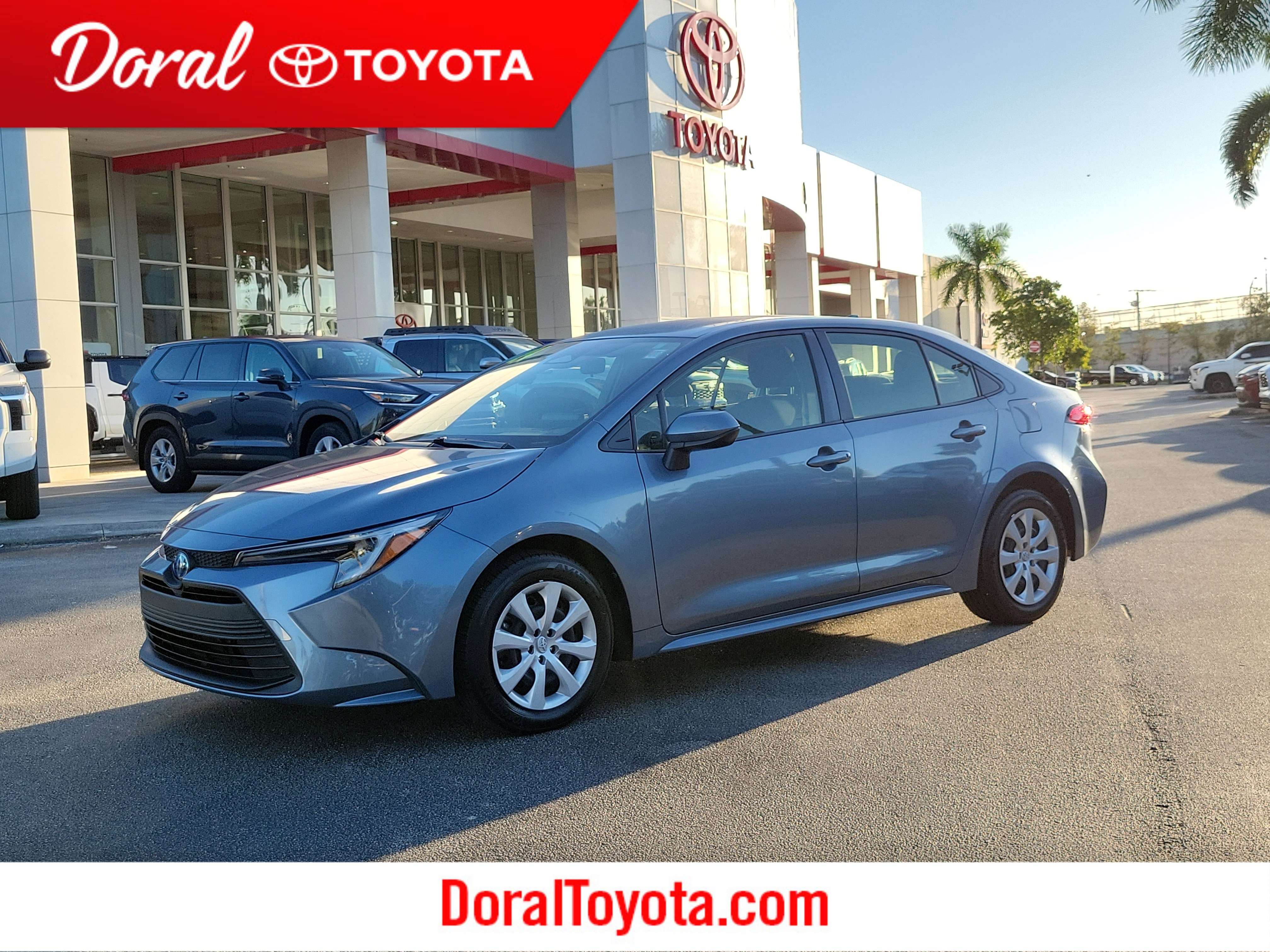 2024 Toyota Corolla LE's photo