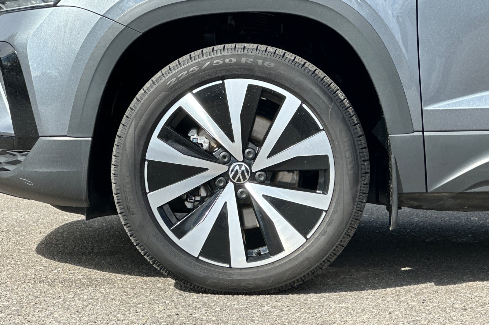 2022 Volkswagen Taos SE photo 25