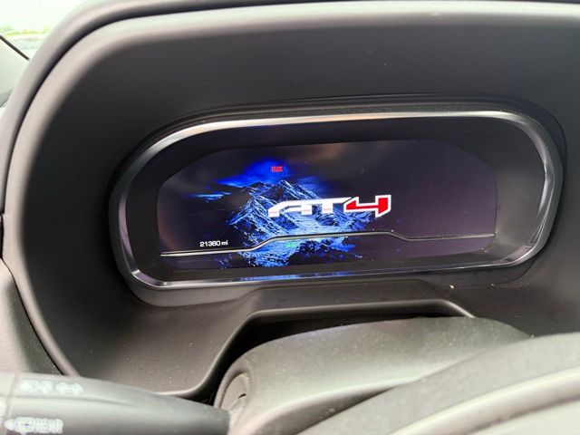 2024 Gmc Yukon AT4 photo 4