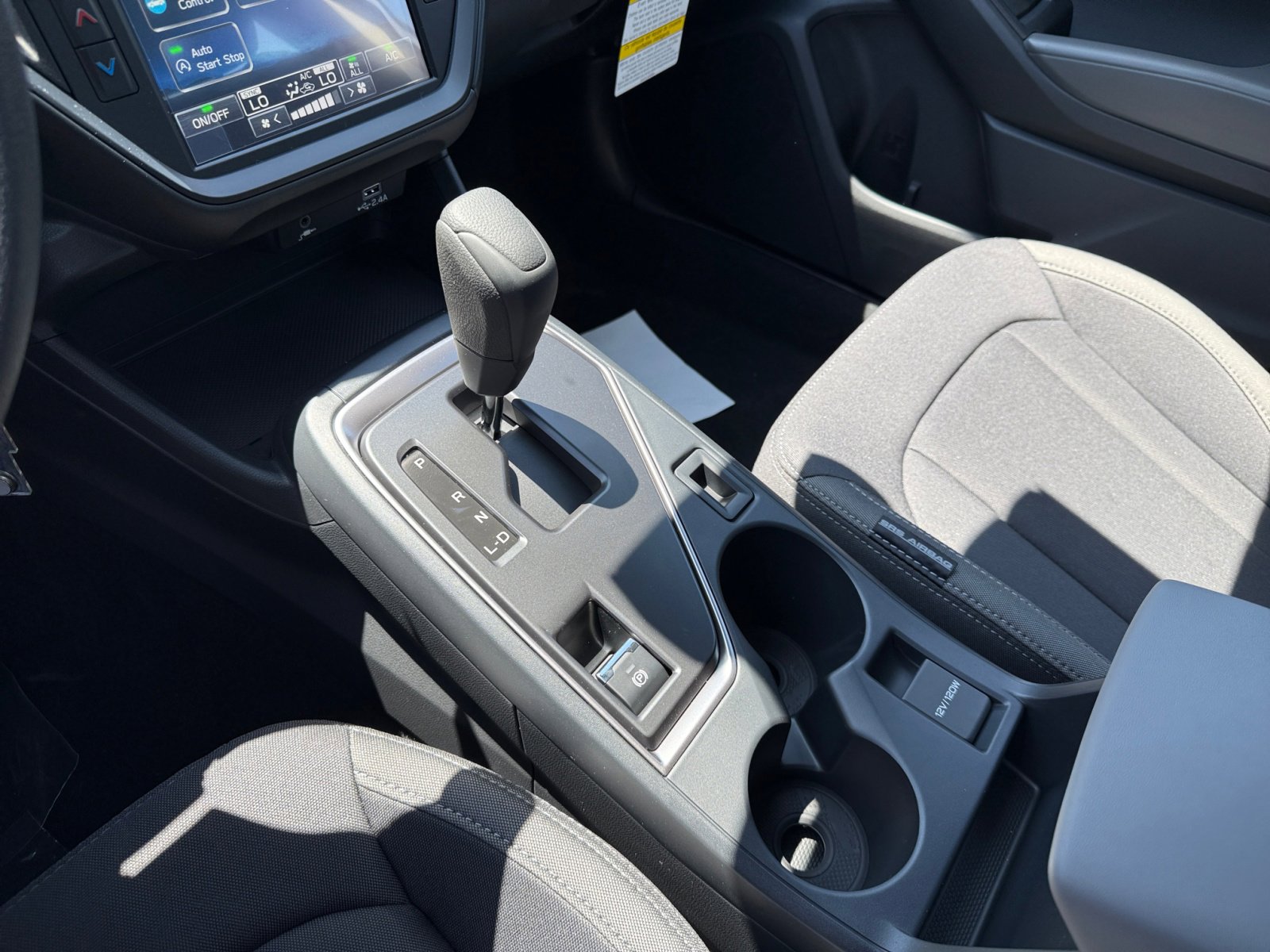 2025 Subaru Impreza Base photo 13