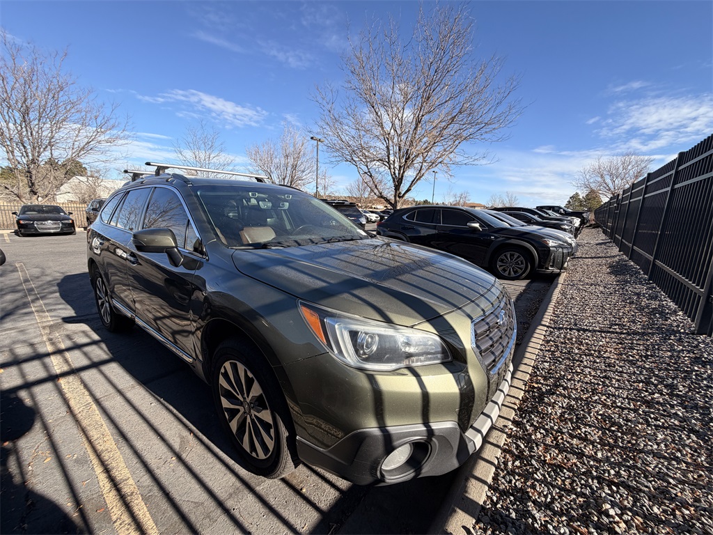 2017 Subaru Outback Touring's photo