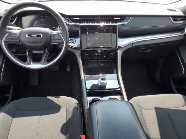 2022 Jeep Grand Cherokee Laredo photo 8