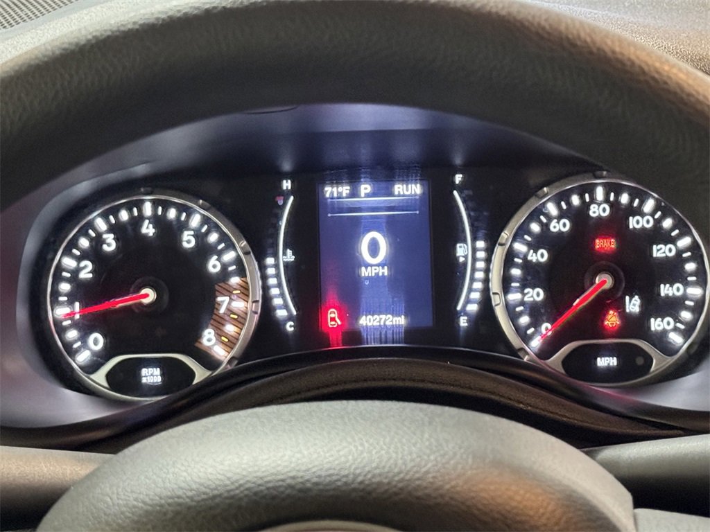 2023 Jeep Renegade Latitude Upland photo 34