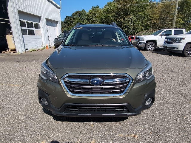 2019 Subaru Outback 2.5i Premium photo 3