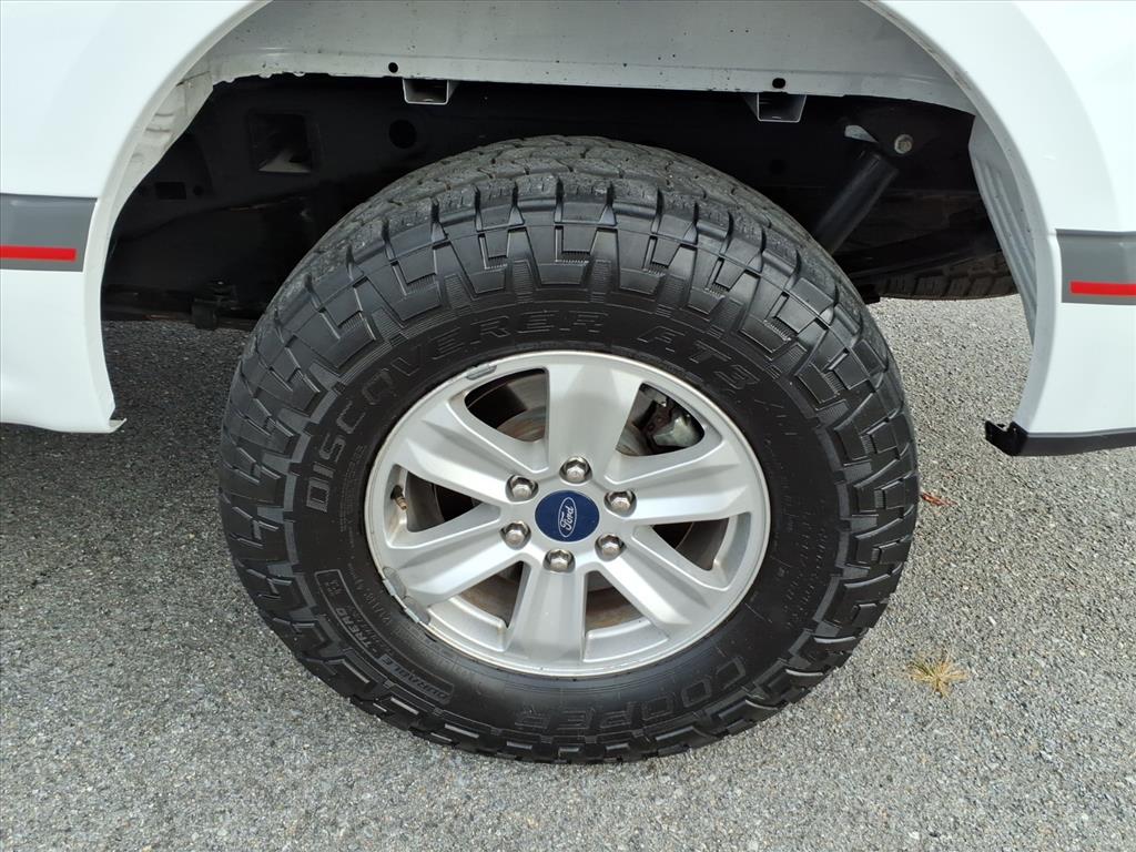 2020 Ford F-150 XLT photo 3