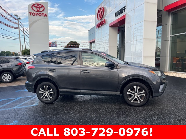 Used 2018 Toyota RAV4 LE with VIN JTMZFREV2JJ752244 for sale in Lugoff, SC