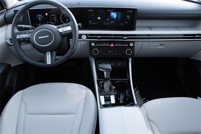 2025 Hyundai Tucson SEL Convenience photo 13