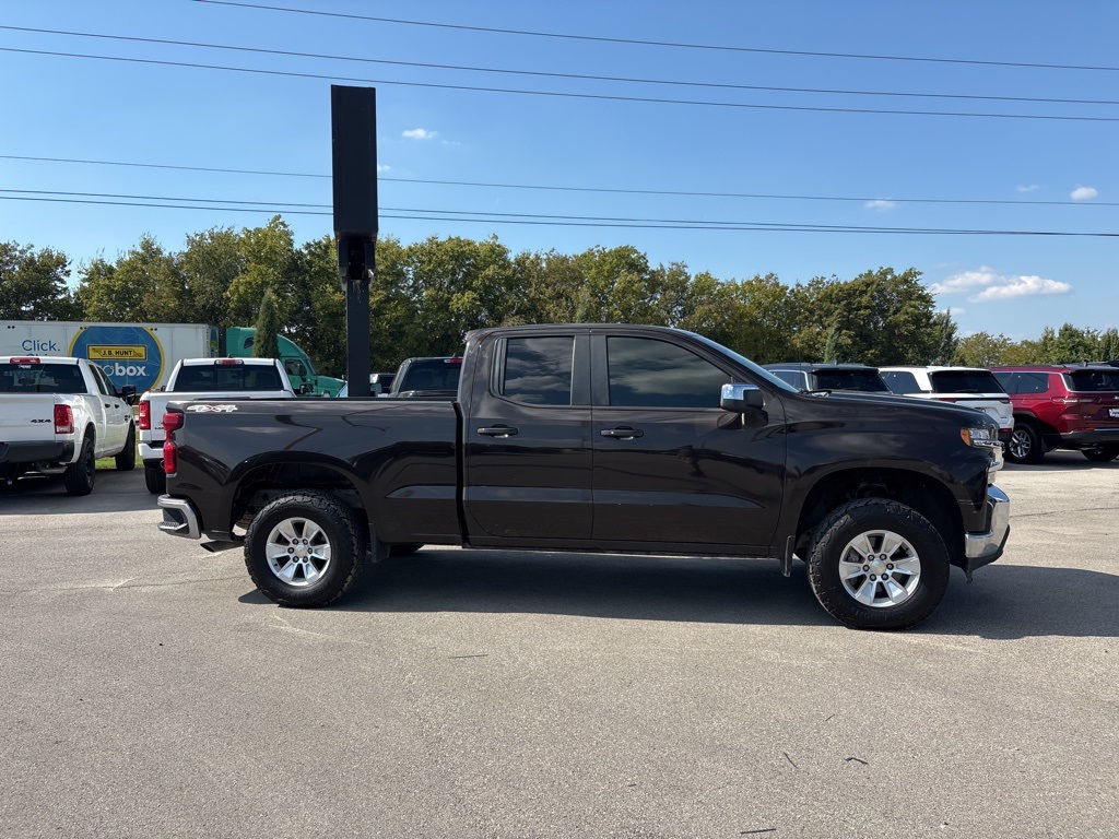 Used 2020 Chevrolet Silverado 1500 LT with VIN 1GCRYDEK4LZ130431 for sale in Pryor, OK