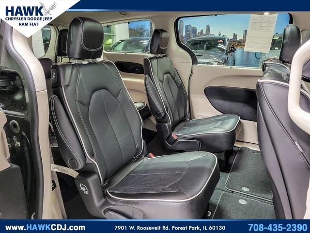 2023 CHRYSLER PACIFICA - Image 31